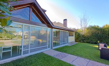 Casa en venta 4 amb  Barrio Cerrado Lujan