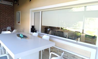 Casa en venta 4 amb  Barrio Cerrado Lujan