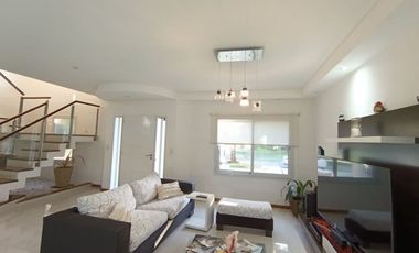 Casa en venta 4 amb  Barrio Cerrado Lujan