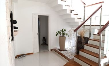Casa en venta 4 amb  Barrio Cerrado Lujan