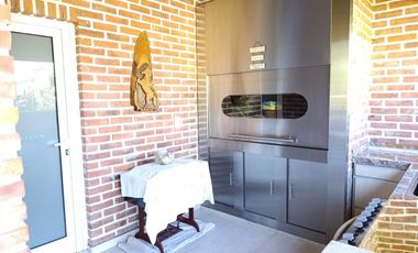 Casa en venta 4 amb  Barrio Cerrado Lujan