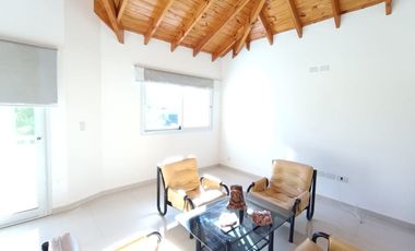 Casa en venta 4 amb  Barrio Cerrado Lujan