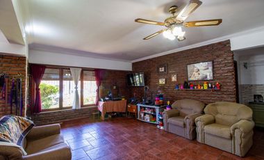 Venta Casa 4 amb Lopez de Gomara cochera Apta Cred