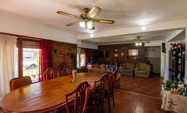 Venta Casa 4 amb Lopez de Gomara cochera Apta Cred