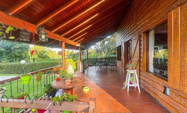 Casa 4 ambientes Sierra de los padres con pileta