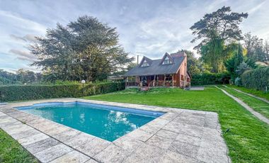 Casa 4 ambientes Sierra de los padres con pileta