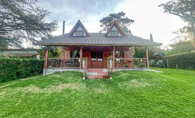 Casa 4 ambientes Sierra de los padres con pileta