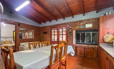 Casa 4 ambientes Sierra de los padres con pileta