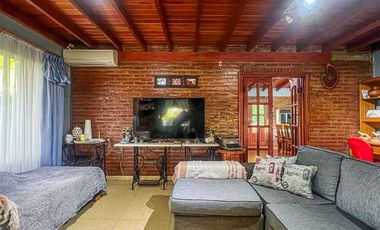 Casa 4 ambientes Sierra de los padres con pileta