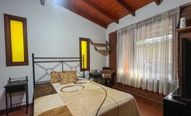 Casa 4 ambientes Sierra de los padres con pileta