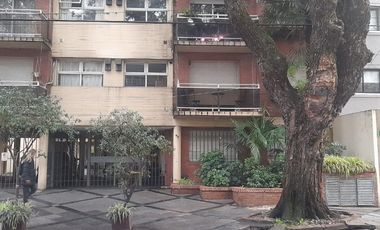 VENTA 1 AMBIENTE APTO PROFESIONAL COCHERA CUBIERTA