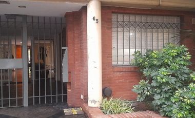 VENTA 1 AMBIENTE APTO PROFESIONAL COCHERA CUBIERTA