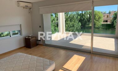 Vende Casa 3 dorm / piscina, B° La Zagala, Neuquén