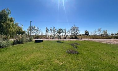 SE VENDE CASA  EN VILLA TENIS CLUB- MARI MENUCO