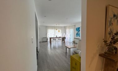 SE VENDE CASA  EN VILLA TENIS CLUB- MARI MENUCO