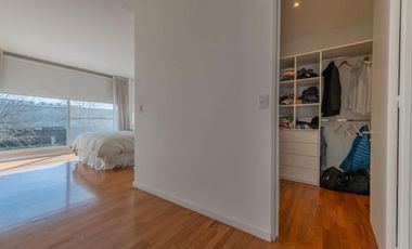 Casa con 3 dormitorios mas dependencia en venta / alquiler  en EL ENCUENTRO.