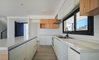 VENTA DE CASA EN LAGOS DE CANNING I