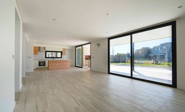 VENTA DE CASA EN LAGOS DE CANNING I