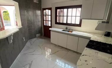 Alquiler Anual Casa 5 Ambientes en Country Aranjuez Escobar