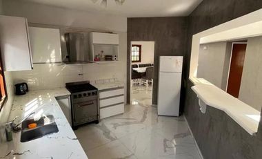 Alquiler Anual Casa 5 Ambientes en Country Aranjuez Escobar