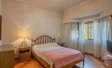 VENTA CASA BELGRANO R 4 DORMITORIOS+DEPENDENCIA