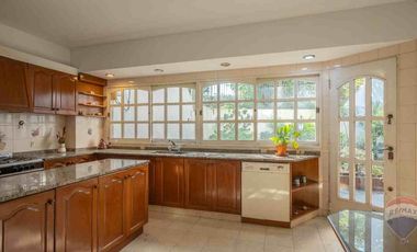 VENTA CASA BELGRANO R 4 DORMITORIOS+DEPENDENCIA