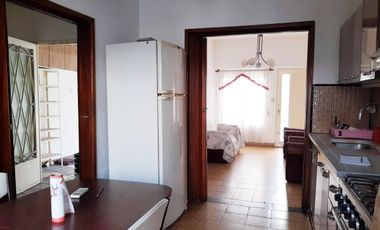 VENTA CASA 3/4 AMB COCHERA PATIO JARDIN TERRAZA