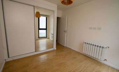 PISOS DE 3 DORMITORIOS Y COCHERA - VENTA