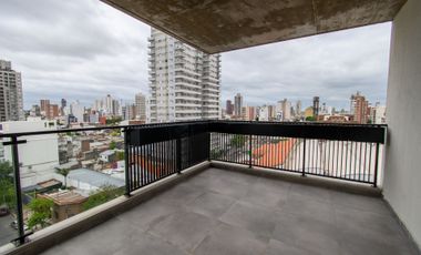 PISOS DE 3 DORMITORIOS Y COCHERA - VENTA