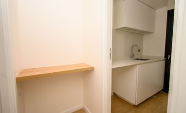 PISOS DE 3 DORMITORIOS Y COCHERA - VENTA