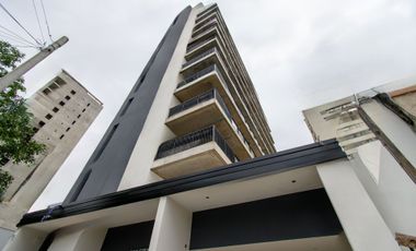 PISOS DE 3 DORMITORIOS Y COCHERA - VENTA
