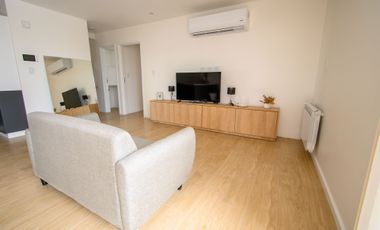 PISOS DE 3 DORMITORIOS Y COCHERA - VENTA