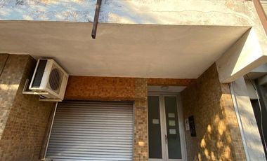 Venta Depto de un dorm. restaurado con balcón