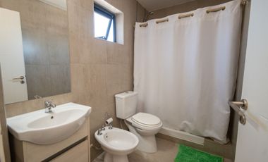 VENTA SEMIPISO DOS DORMITORIOS EN TORRE LYON