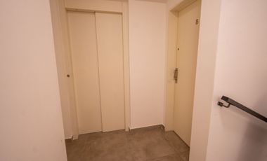 VENTA SEMIPISO DOS DORMITORIOS EN TORRE LYON