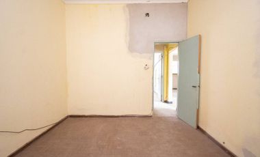VENTA CASA A REFACCIONAR /COCHERA B. FOMENTO 9 JUL