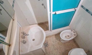 VENTA CASA A REFACCIONAR /COCHERA B. FOMENTO 9 JUL