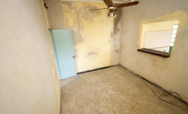 VENTA CASA A REFACCIONAR /COCHERA B. FOMENTO 9 JUL