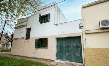 VENTA CASA A REFACCIONAR /COCHERA B. FOMENTO 9 JUL