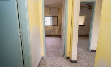 VENTA CASA A REFACCIONAR /COCHERA B. FOMENTO 9 JUL