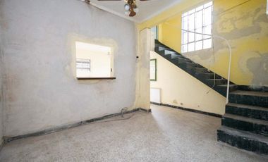 VENTA CASA A REFACCIONAR /COCHERA B. FOMENTO 9 JUL