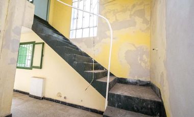 VENTA CASA A REFACCIONAR /COCHERA B. FOMENTO 9 JUL