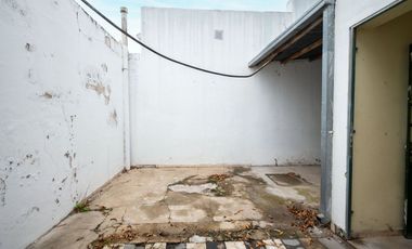 VENTA CASA A REFACCIONAR /COCHERA B. FOMENTO 9 JUL