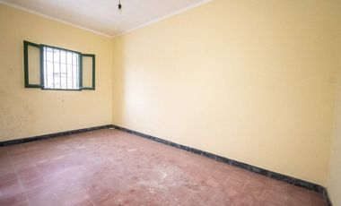 VENTA CASA A REFACCIONAR /COCHERA B. FOMENTO 9 JUL