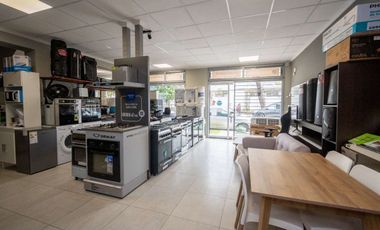 Local Comercial sobre calle Dr. Zavalla