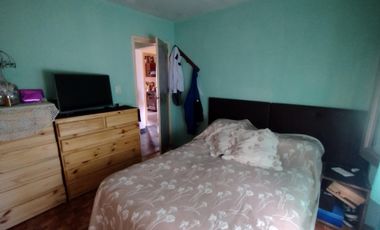 Casa en venta de dos dormitorios en Berazategui