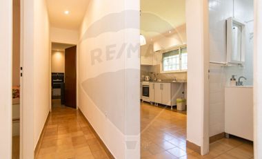 Casas en venta Villa Elisa. Parque y pileta