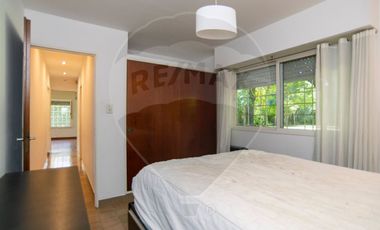 Casas en venta Villa Elisa. Parque y pileta