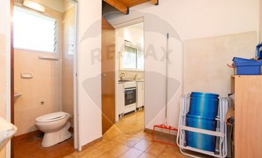 Casas en venta Villa Elisa. Parque y pileta