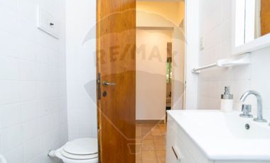 Casas en venta Villa Elisa. Parque y pileta